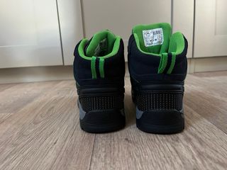 Botas niño CMP waterproof  SIN ESTRENAR Talla 32