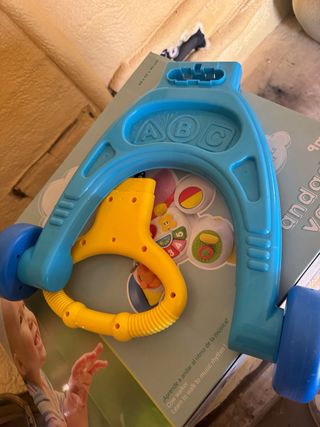 Andador musical vaquita Petit Planet