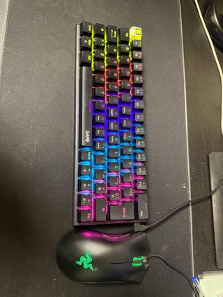 Ordenador Gaming, teclado raton y cascos