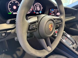Porsche 911 (992.2) GTS 4 Targa T-Hybrid 540 CV