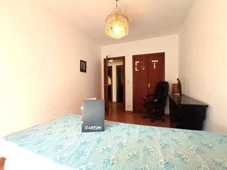 Piso en venta en Universidad - Los Lirios en Logroño