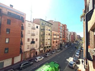 Piso en venta en Universidad - Los Lirios en Logroño