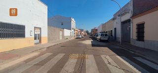 Local comercial en venta en Montijo