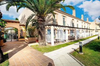 Piso en venta en El Faro de Calaburra - Chaparral en Mijas