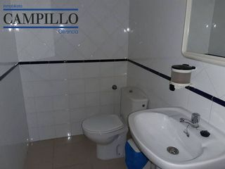 Local comercial en venta en Adra