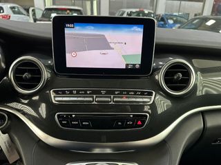 MERCEDES-BENZ Clase V 220 d Avantgarde Largo