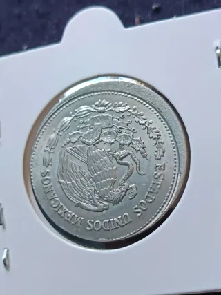 Moneda error desplazada sin circular México 86