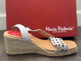 Sandalias Cuña Maria Victoria Beige/Blanco