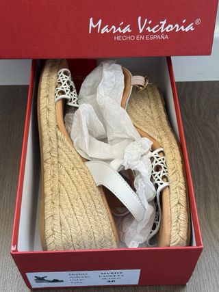 Sandalias Cuña Maria Victoria Beige/Blanco