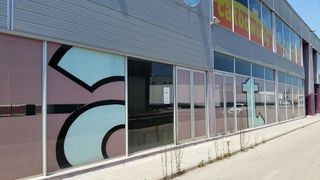 Local comercial en venta en Marca del Ham - Vilatenim en Figueres