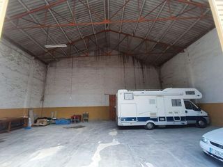 Local comercial en alquiler en Amposta