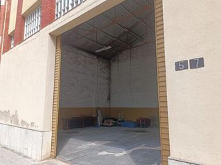 Local comercial en alquiler en Amposta