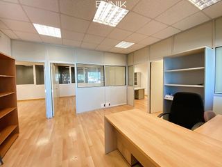 Local comercial en alquiler en Vinyets - Molí Vell en Sant Boi de Llobregat