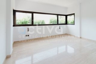 Casa adosada en alquiler en Ciutat Diagonal - La Miranda - La Mallola en Esplugues de Llobregat