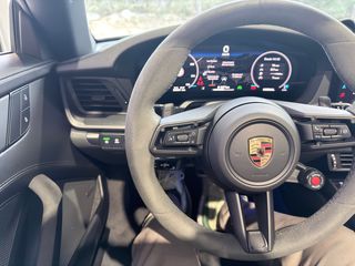 Porsche 911 (992.2) GTS T-Hybrid Cabrio 540 CV