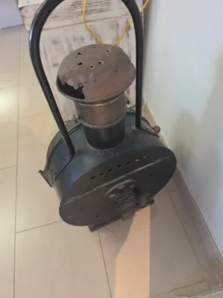 Farol antiguo de RENFE