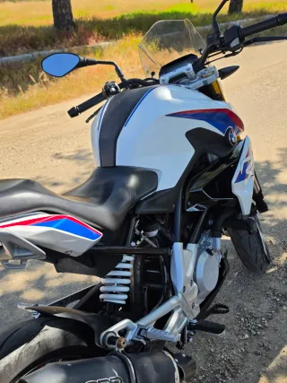BMW G 310 R - Moto Naked