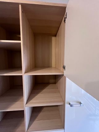 Armadio bianco lucido legno chiaro