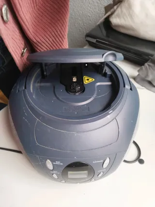 Radiocasete CD/USB/FM Plateado azulado