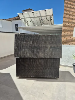 Baúl jardín XL con ruedas + Mesa baja + asiento ba