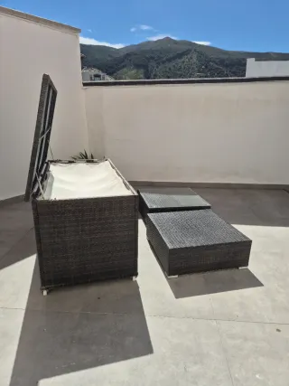 Baúl jardín XL con ruedas + Mesa baja + asiento ba
