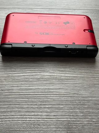 Nintendo 3DS XL Rossa + molti giochi