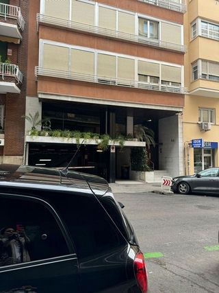 Garaje en venta en Lista en Madrid