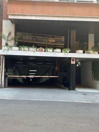 Garaje en venta en Lista en Madrid