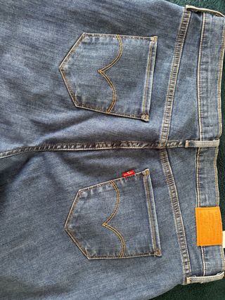 Pantalones Levis 720 High Rise Super Skinny 18W