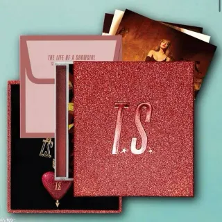 Taylor Swift The Life of a Showgirl Deluxe