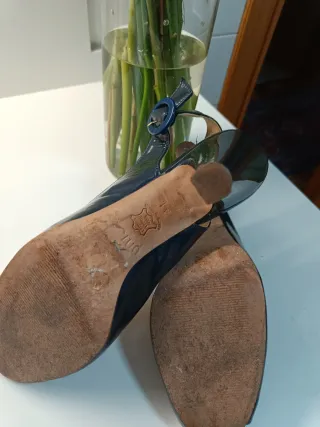 Zapatos Peep Toe Charol Unisa Azul Marino