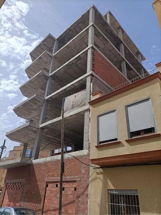 Edificio en venta en Zona Llombai en Burriana