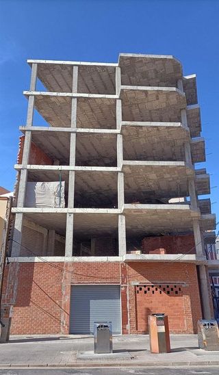 Edificio en venta en Zona Llombai en Burriana