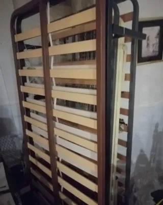 Somier Metálico y Madera