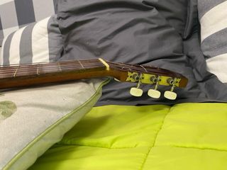 Guitarra Artesana Mariano Biu (Zgz) + Accesorios