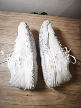 Mizuno Thunder Blade Z Talla 37