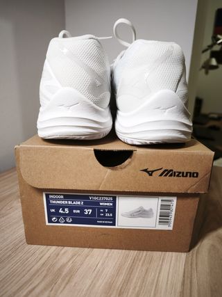 Mizuno Thunder Blade Z Talla 37