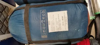 Material retro: mochila, sacos esterillas y tienda