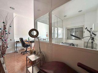 Local comercial en venta en Parque de la Paloma en Benalmádena