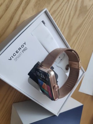 Smartwatch Viceroy dorado + vale regalo (180€)