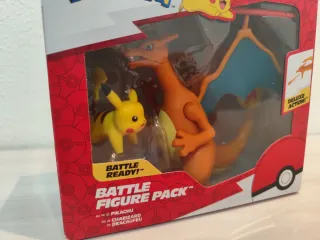 Pack Figuras Pokémon Pikachu y Charizard