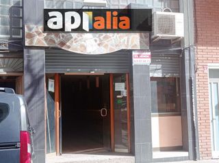 Local comercial en venta en Pedró en Cornellà de Llobregat