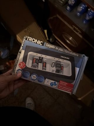 Caricatore per batterie TRONIC