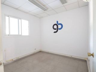 Local comercial en alquiler en Instituts - Ponent - Sota el Camí Ral en Granollers