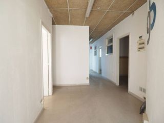 Local comercial en alquiler en Instituts - Ponent - Sota el Camí Ral en Granollers