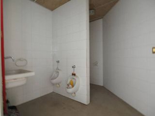 Local comercial en alquiler en Instituts - Ponent - Sota el Camí Ral en Granollers