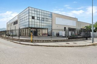 Nave industrial en alquiler en Mas Rampinyó - Carrerada en Montcada i Reixac