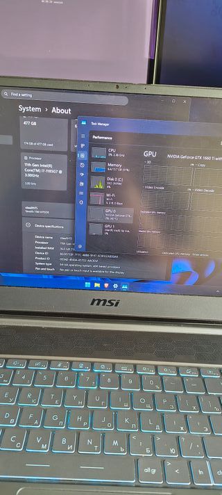 MSI Stealth 15M i7-1185G7 16GB RAM GTX 1660 Ti SSD