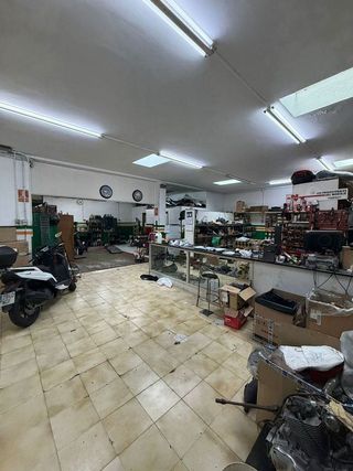 Local comercial en venta en Passeig Maragall - Zona Estació en Gavà