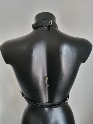 Body Harness Gotico Nero Fibbie